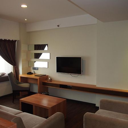 C'Haya Hotel Kota Kinabalu Chambre photo
