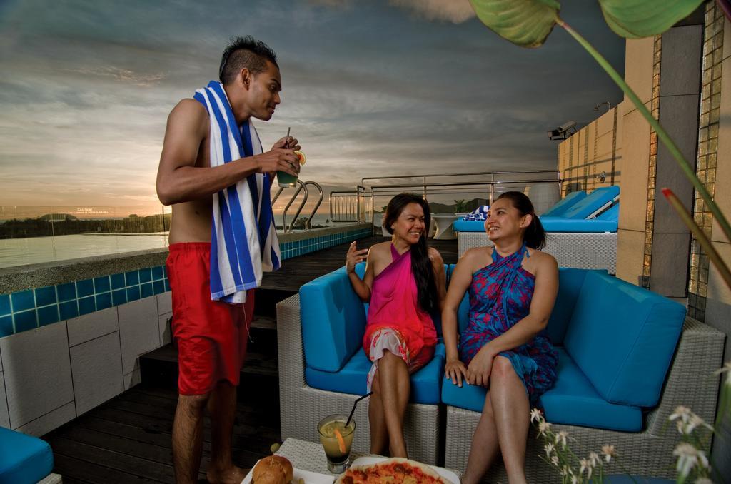 C'Haya Hotel Kota Kinabalu Extérieur photo