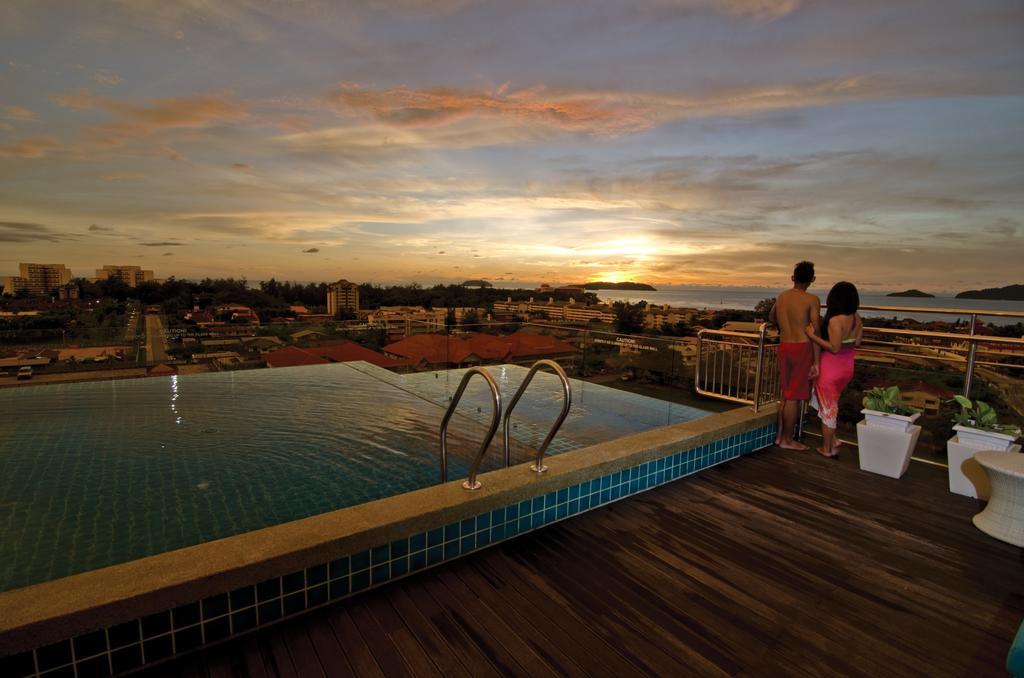 C'Haya Hotel Kota Kinabalu Extérieur photo