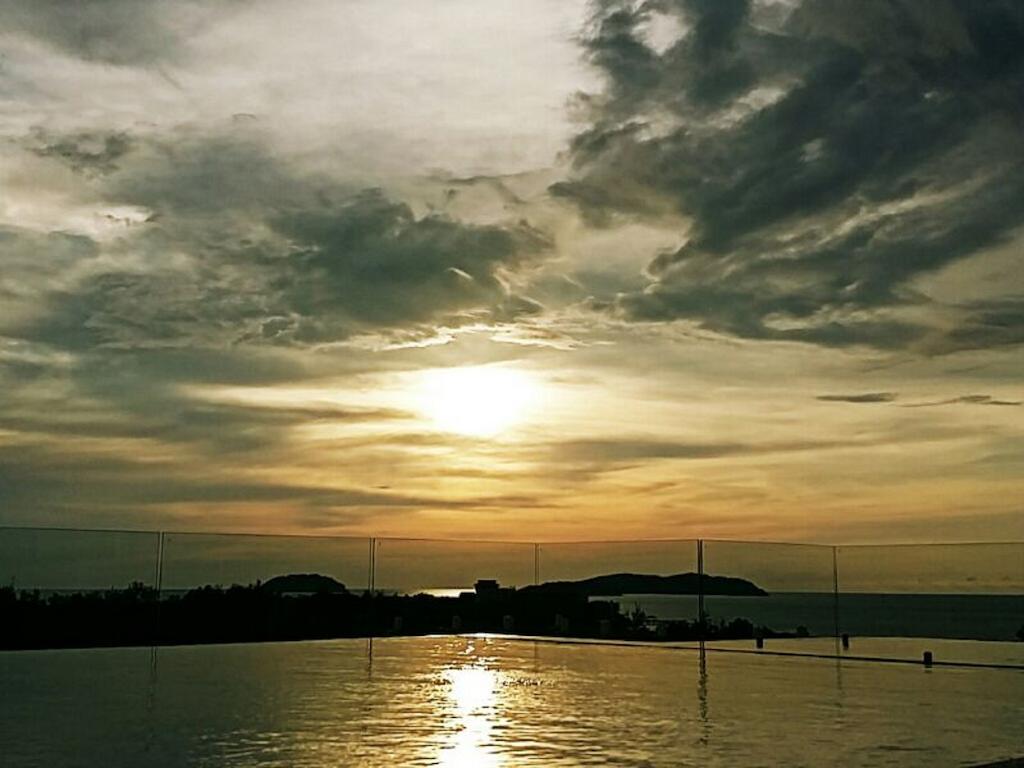 C'Haya Hotel Kota Kinabalu Extérieur photo