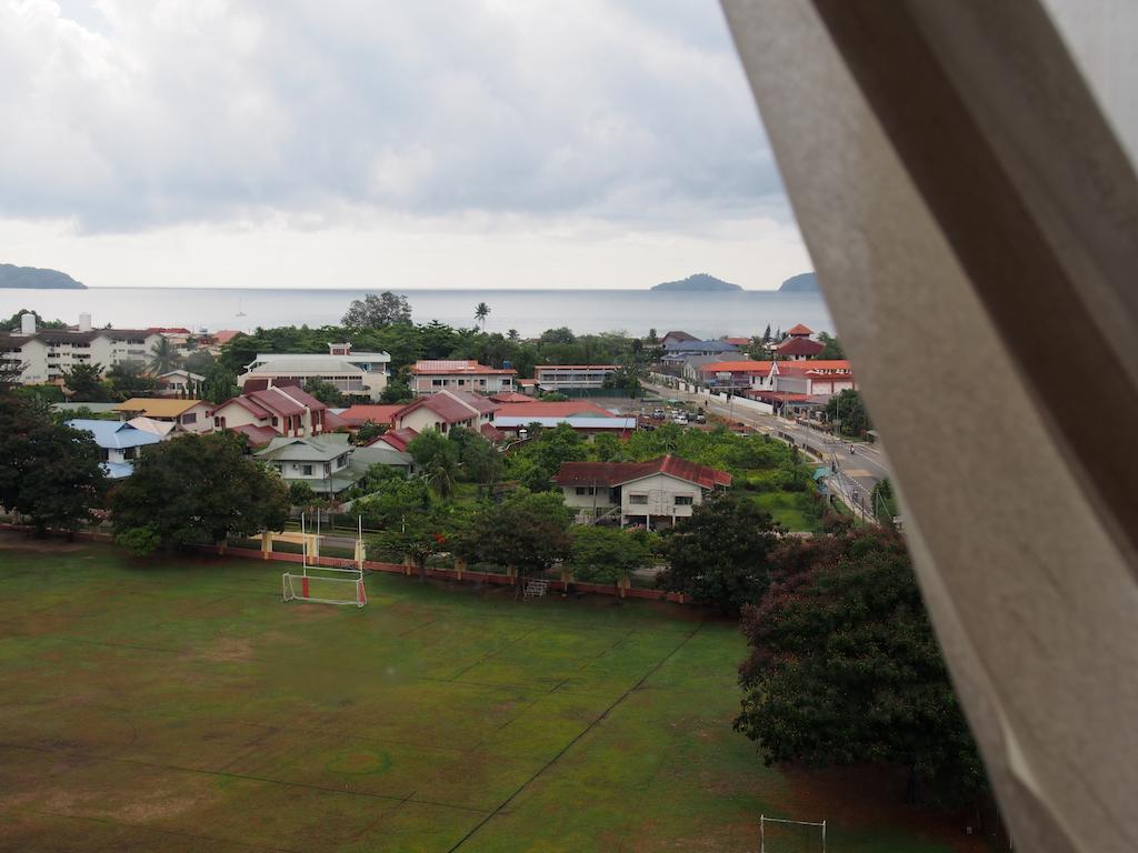 C'Haya Hotel Kota Kinabalu Extérieur photo