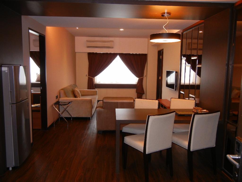 C'Haya Hotel Kota Kinabalu Extérieur photo