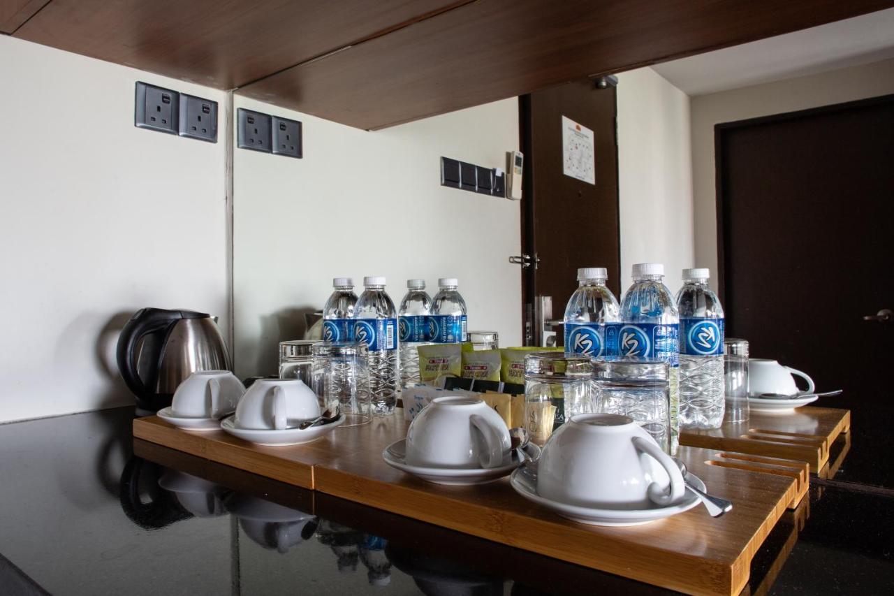 C'Haya Hotel Kota Kinabalu Extérieur photo